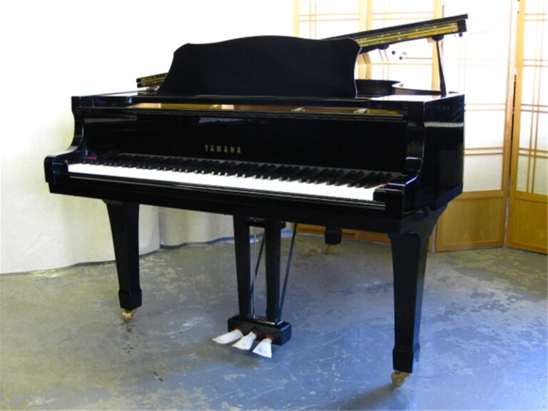 Grand Piano Yamaha C3